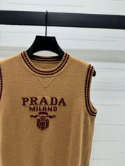 crew-neck knit vest