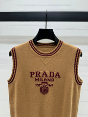 crew-neck knit vest