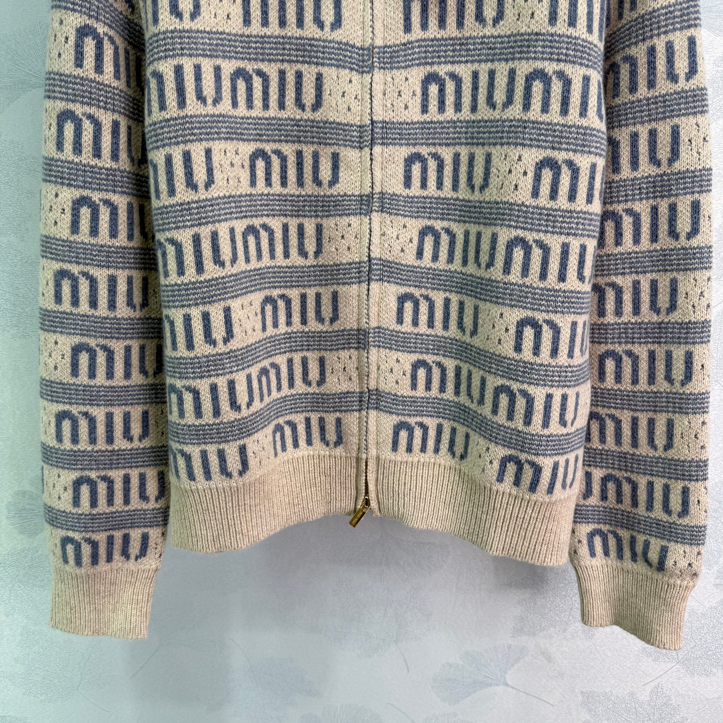 New autumn and winter knitted stand collar cardigan