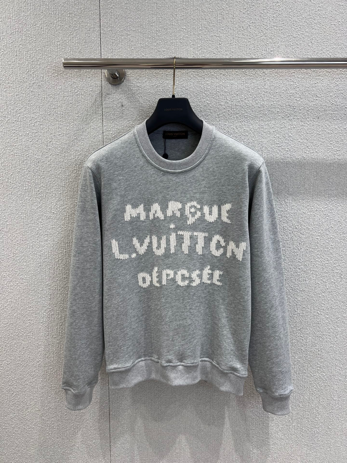 Lettering embroidered crew neck sweatshirt