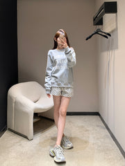 Lettering embroidered crew neck sweatshirt
