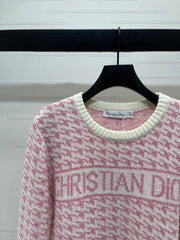 Houndstooth knitted long-sleeved sweater