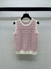 Houndstooth knitted vest