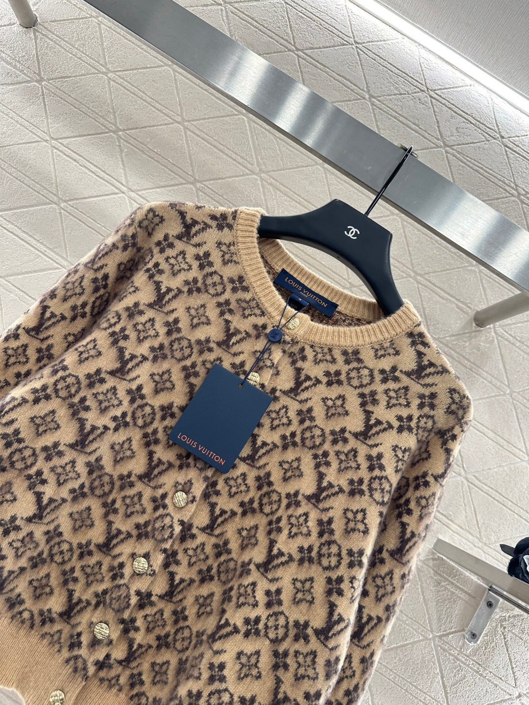 Cardigan en cachemire avec bouton cartable