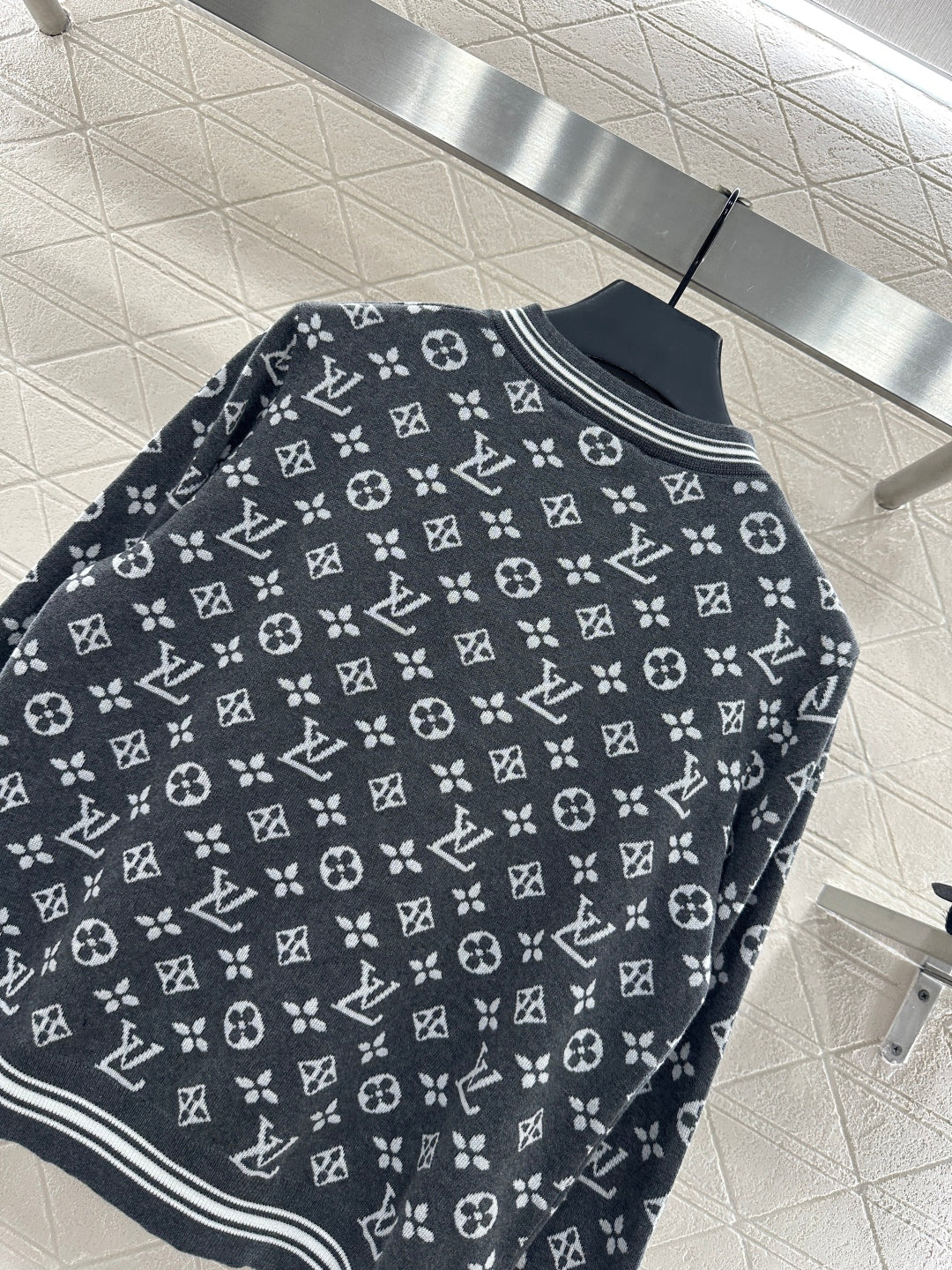 Kaschmir-Cardigan mit Schultütenknopf