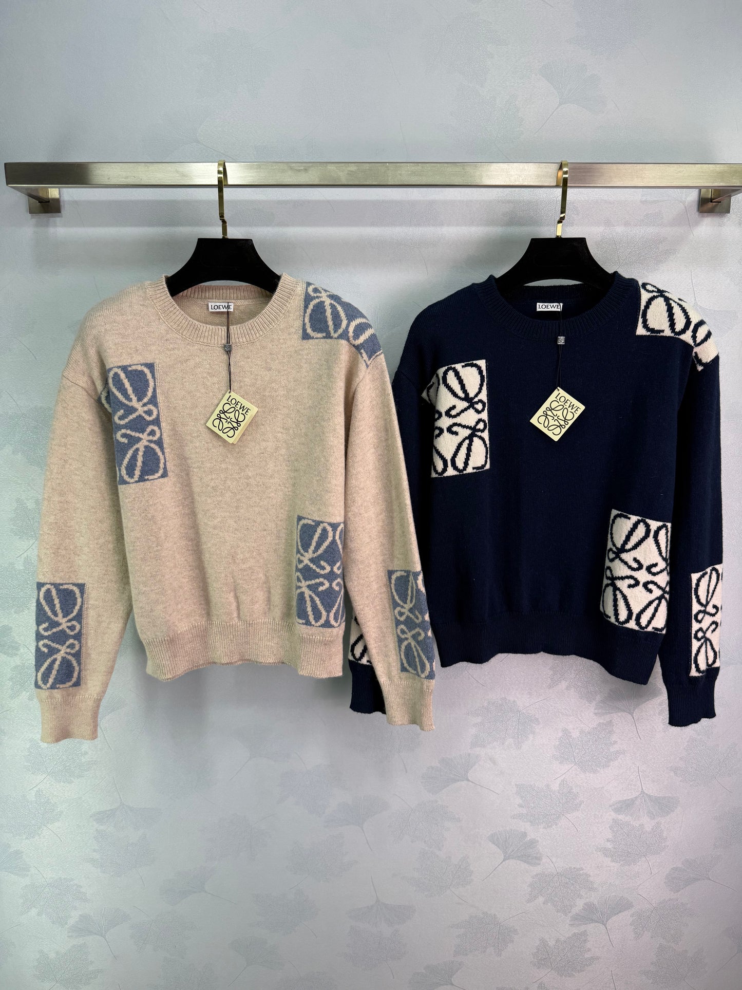 New early autumn knitted tops