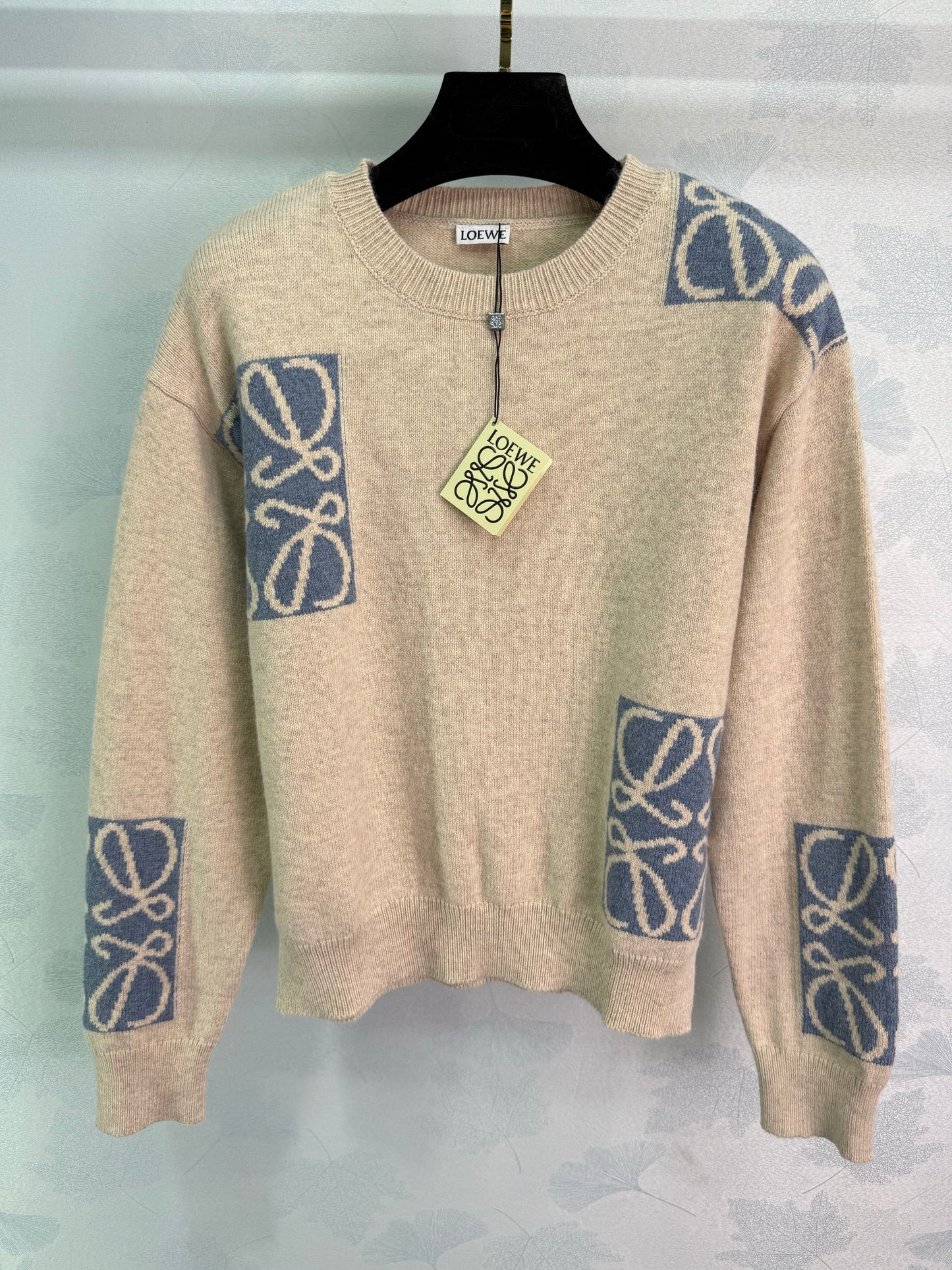 New early autumn knitted tops