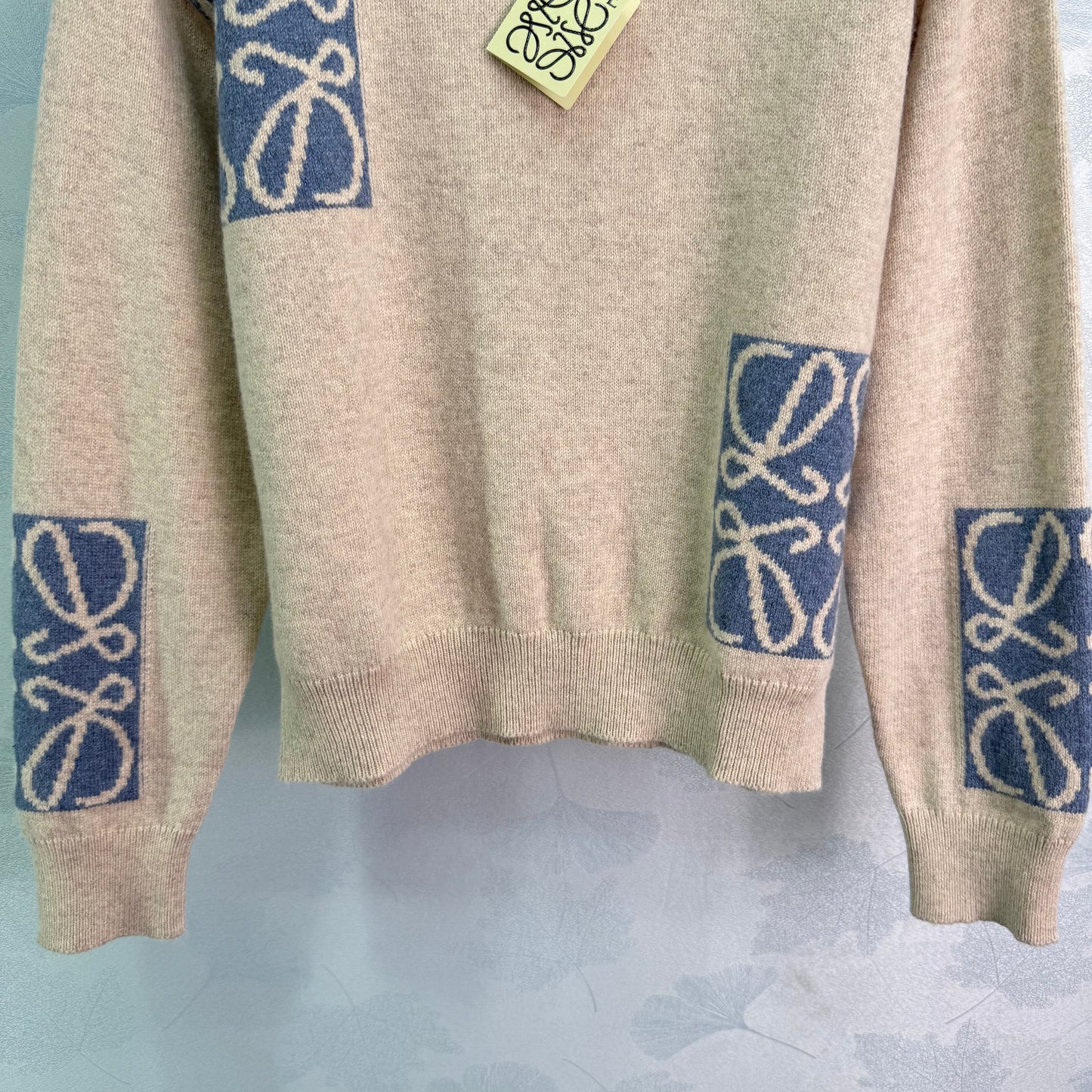 New early autumn knitted tops