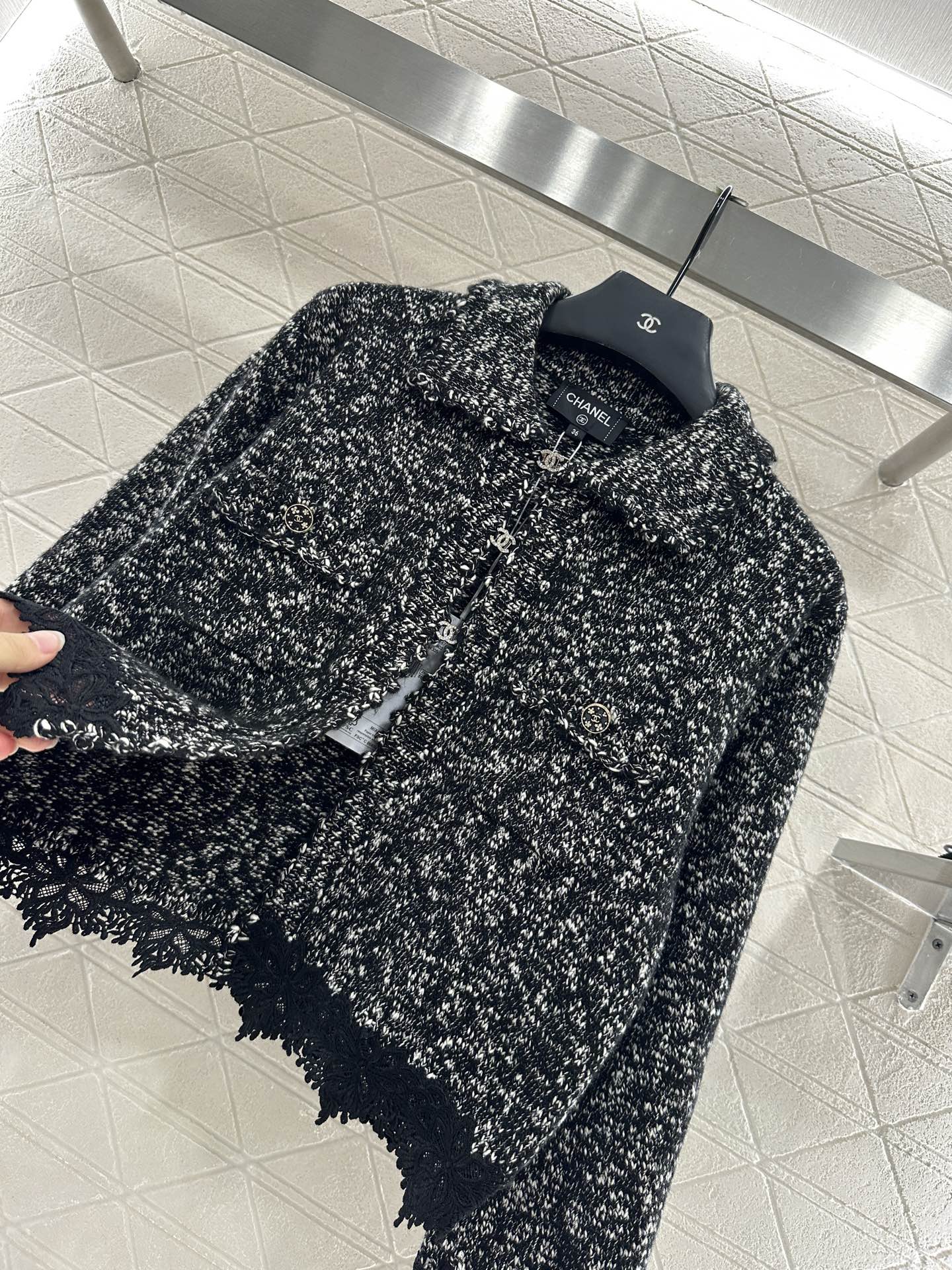 Cardigan en cachemire avec bouton cartable