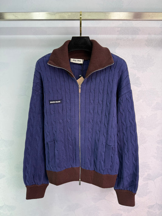 Cardigan en cachemire avec bouton cartable