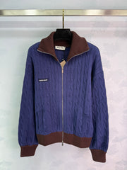 Contrast lapel design