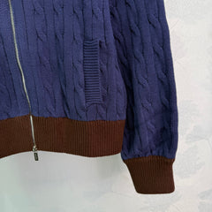 Contrast lapel design