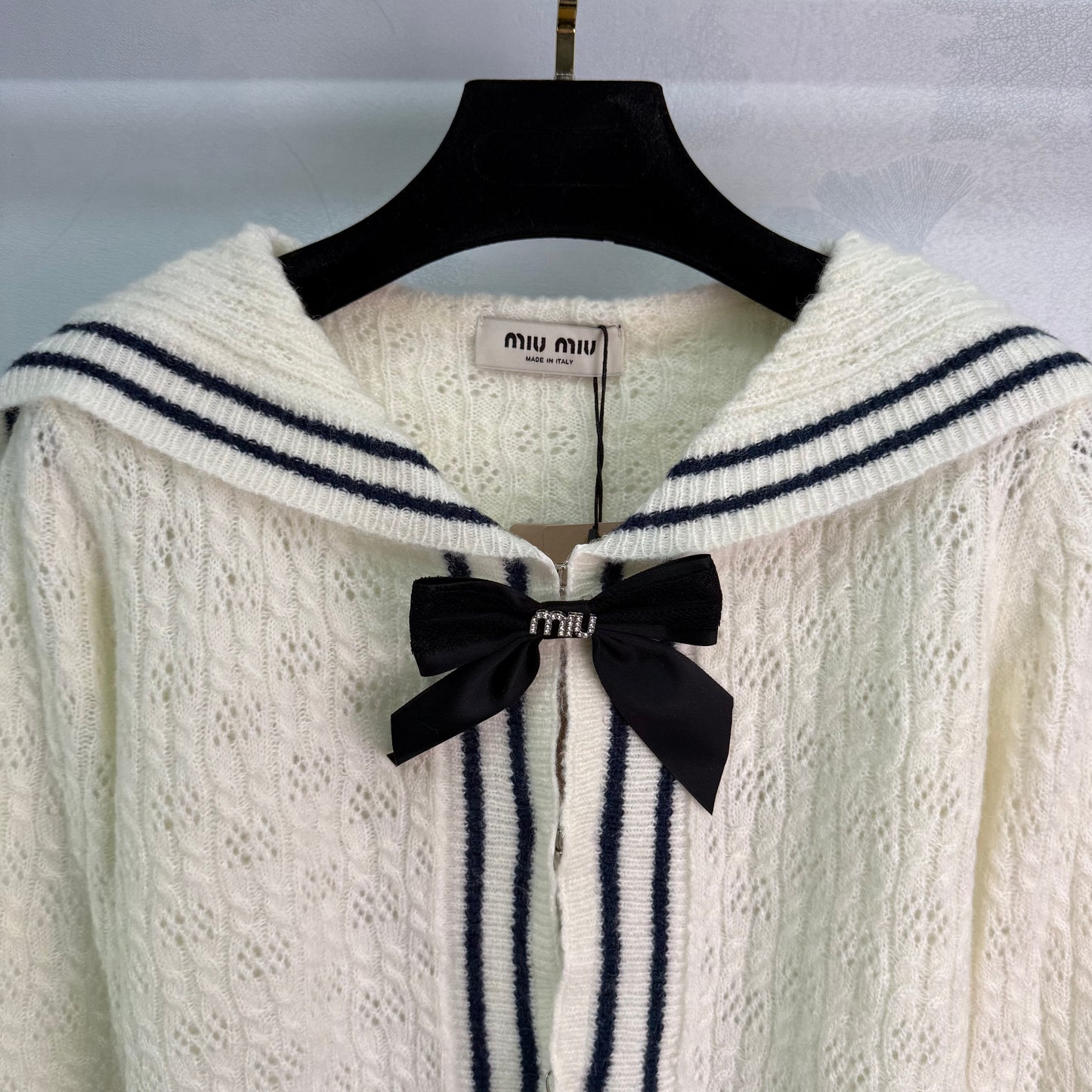 Navy collar knitted cardigan
