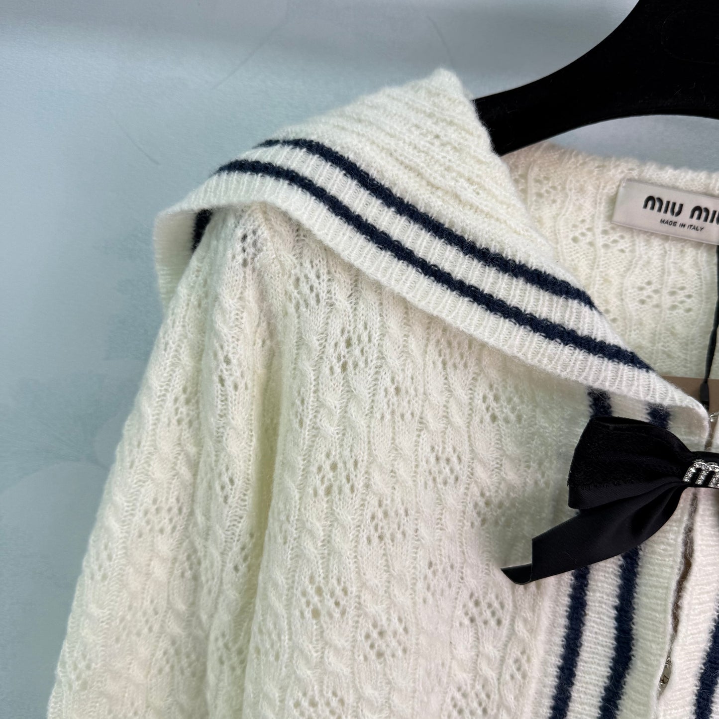 Navy collar knitted cardigan