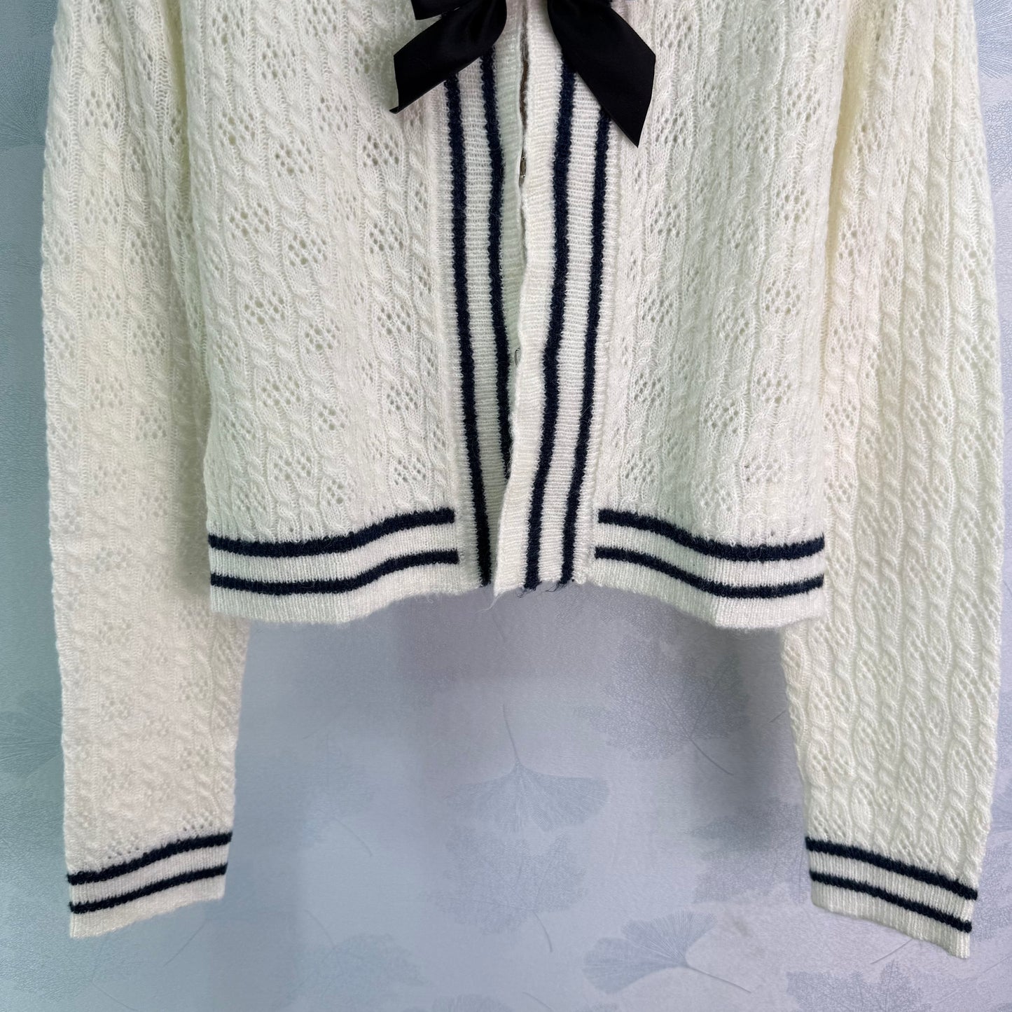 Navy collar knitted cardigan