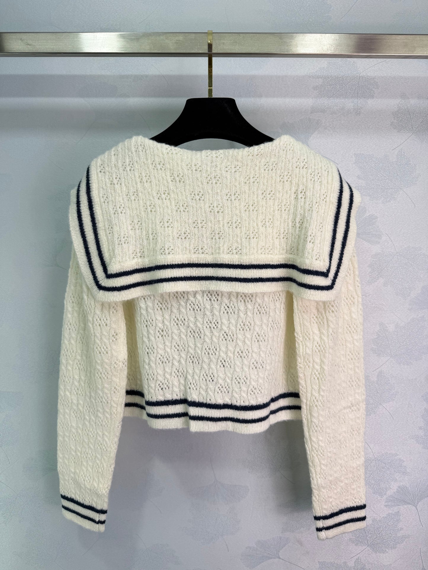 Navy collar knitted cardigan