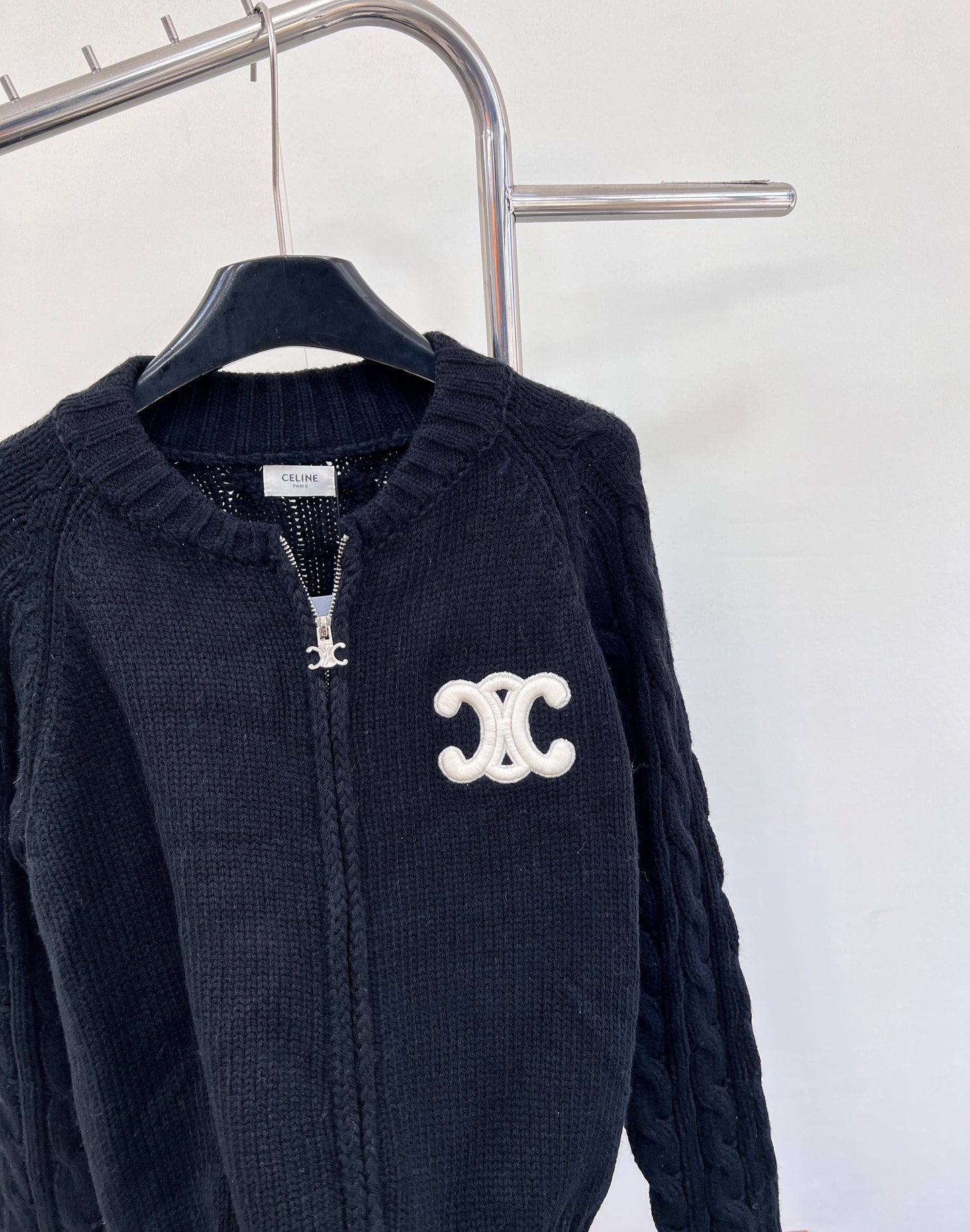 Cardigan en cachemire avec bouton cartable