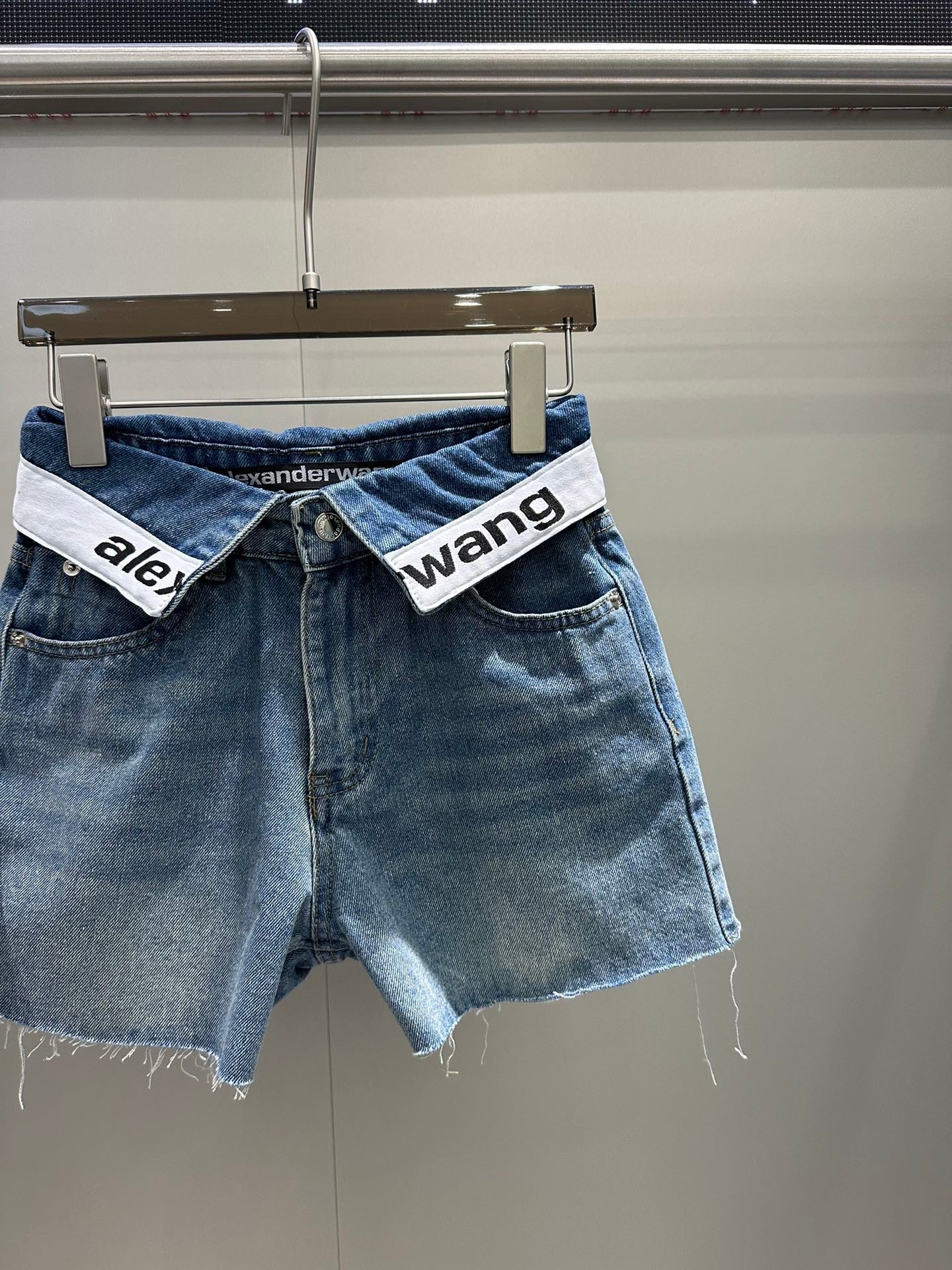 Heiß verkaufte Jeansshorts