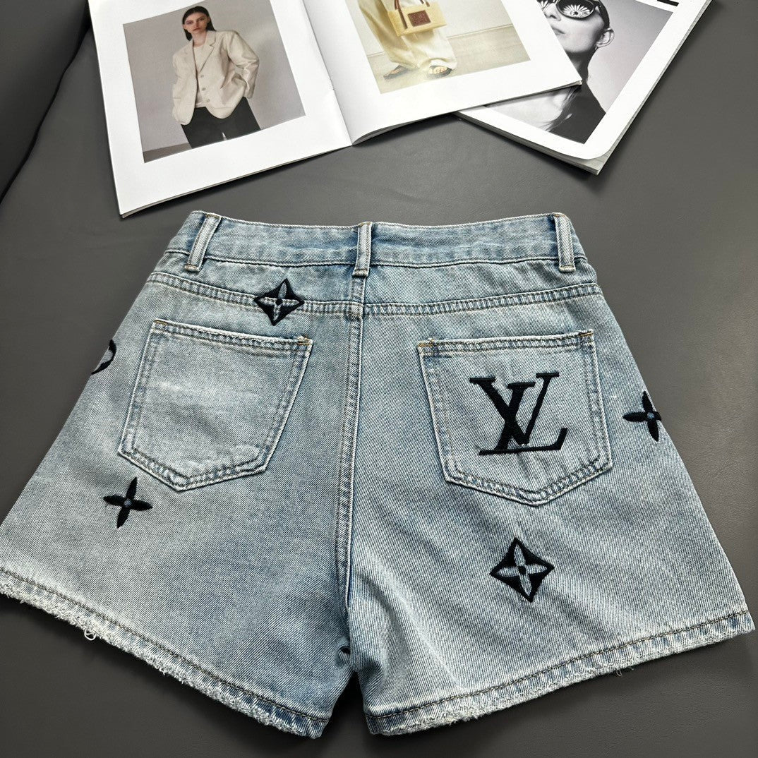 Neue bedruckte, bestickte Jeansshorts