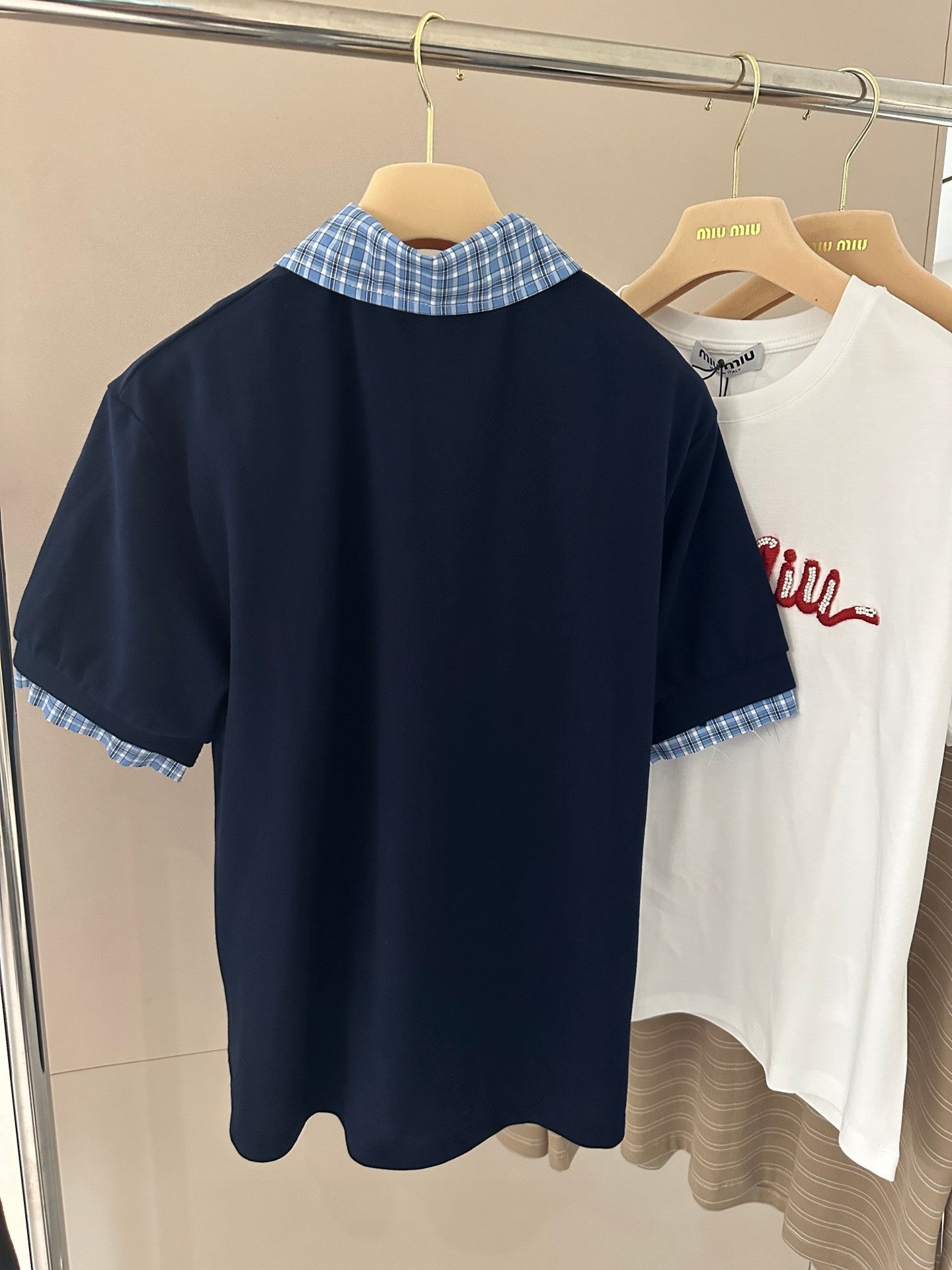 Zweiteiliges Poloshirt mit kariertem Kontrast-Imitat | Preppy Retro-Stil 