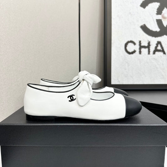 Bow-Accent Two-Tone Mary Jane Flats