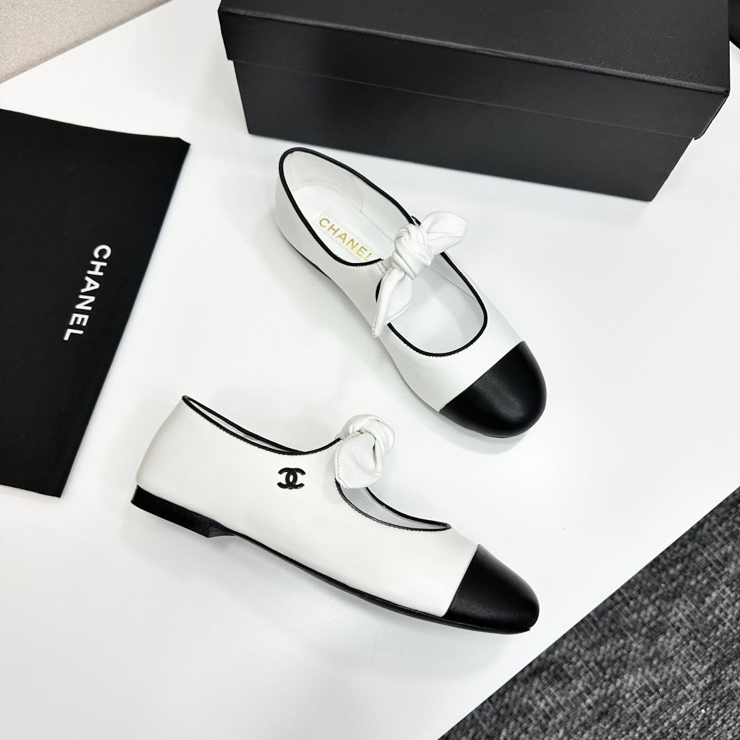 Ballerines Mary Jane bicolores avec nœud 