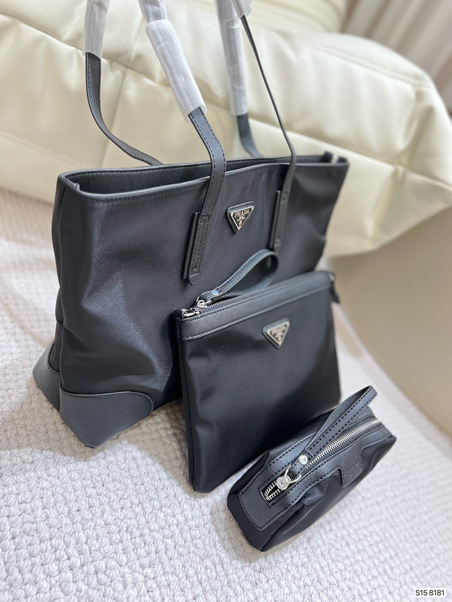 Sac fourre-tout en nylon noir avec ensemble d'organisateurs détachables 