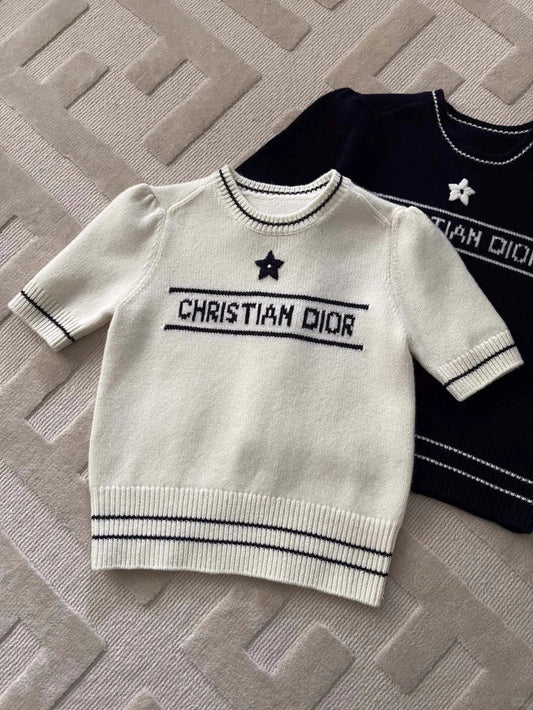 Chemise à manches longues brodée en tricot de laine