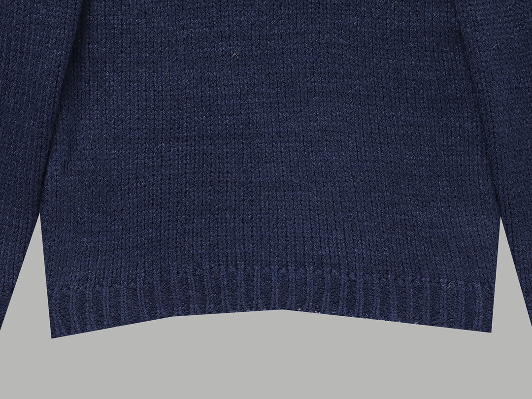 Wollpullover mit individuellem Schriftzug