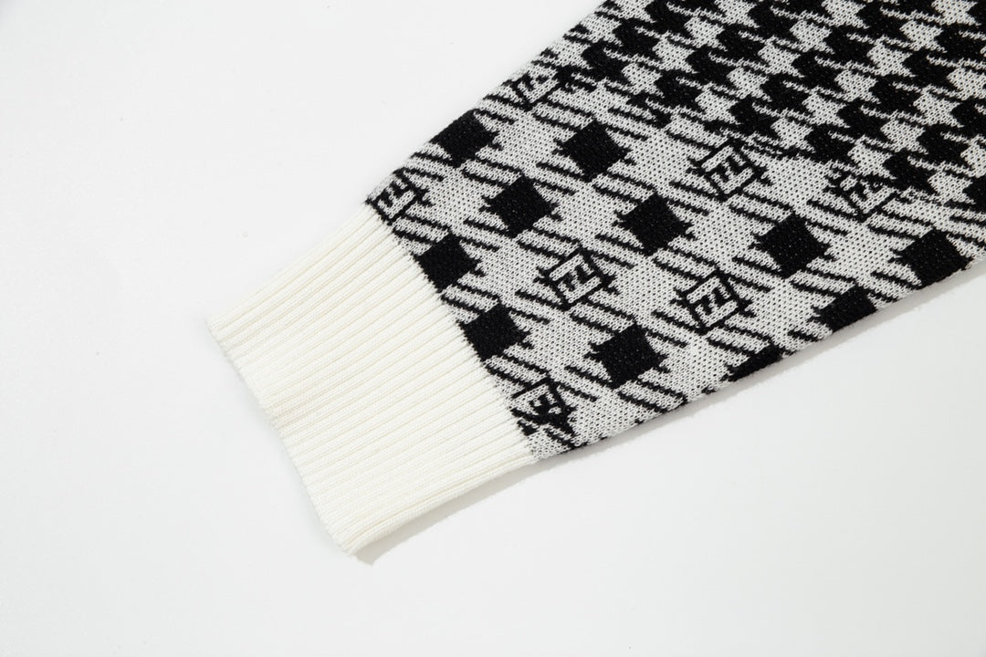 Hahnentritt-Strickpullover