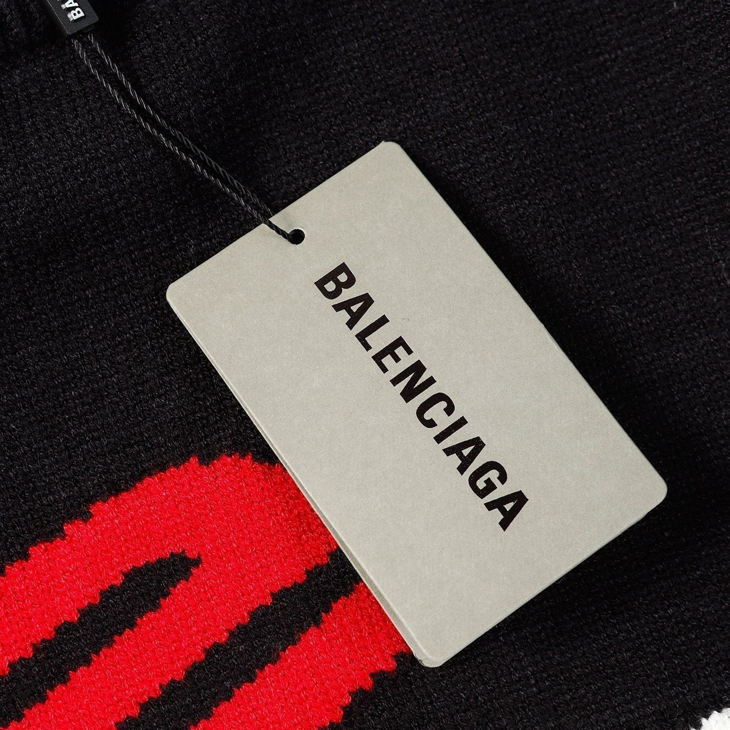 Pullover mit Buchstaben