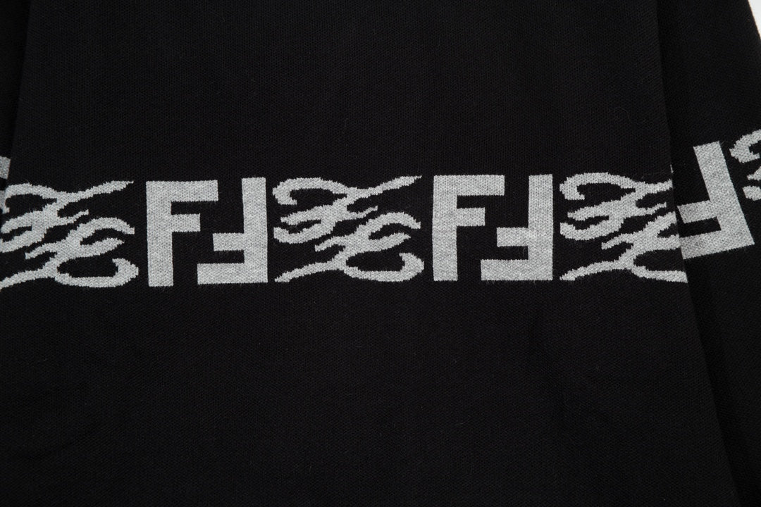 hochdichter Strickpullover