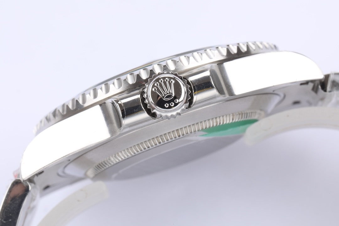 Montre pour homme Submariner série 41 mm