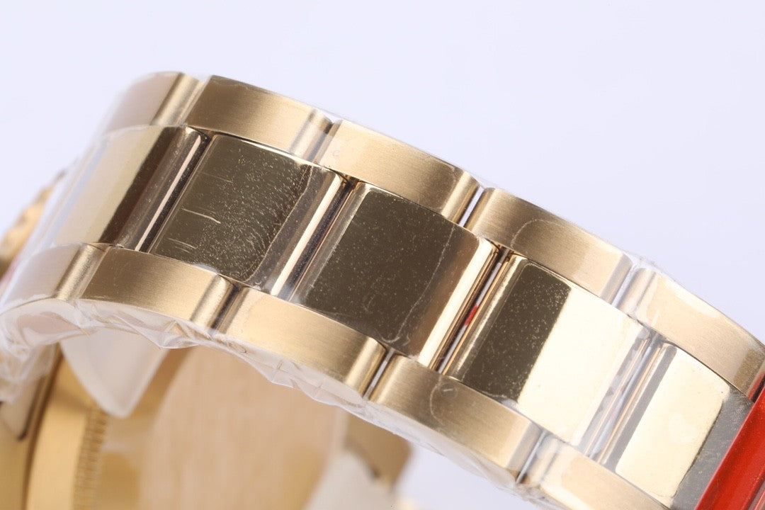 Montre pour homme Submariner série 41 mm