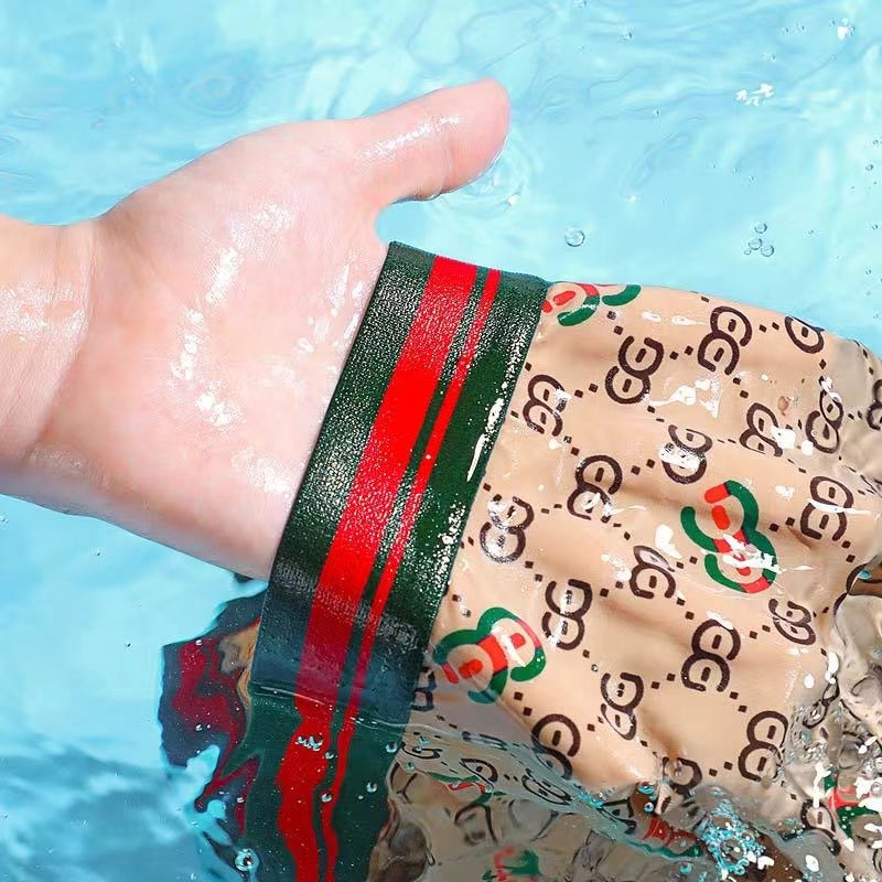 Ultradünne Unterwäsche aus Eisseide