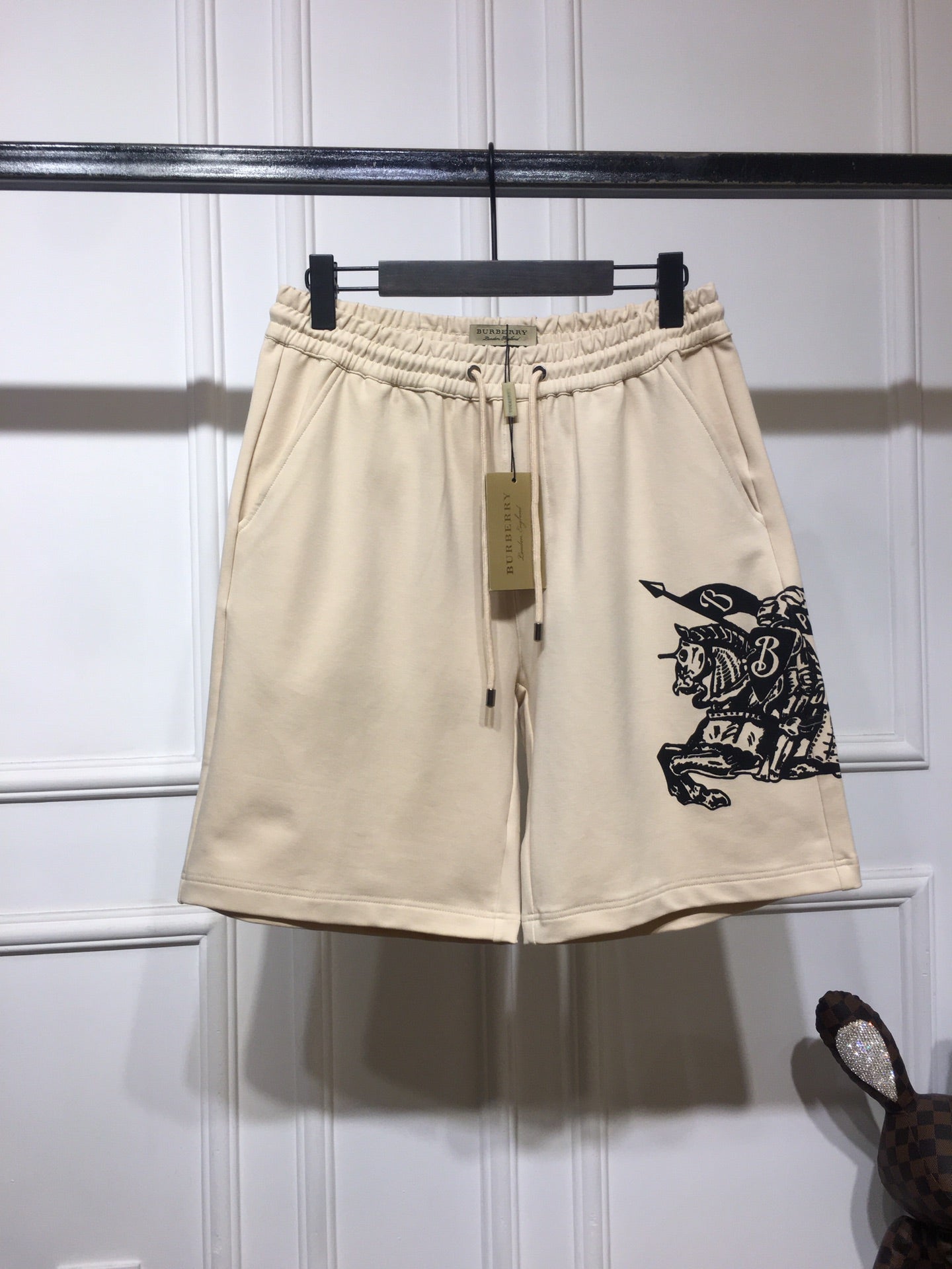 Shorts mit Rittermuster
