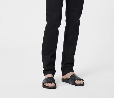 Chaussons noirs imprimés