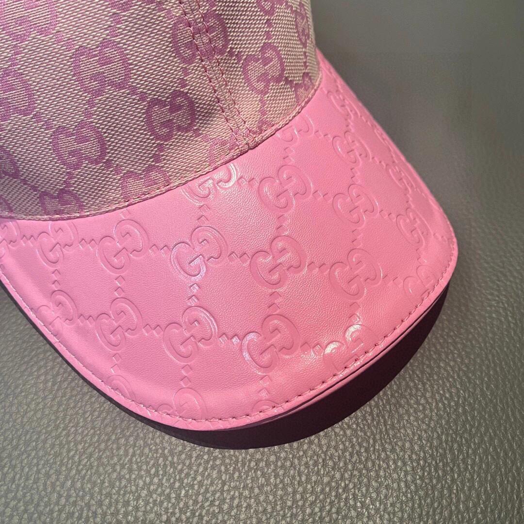 Casquette à visière entièrement marquée