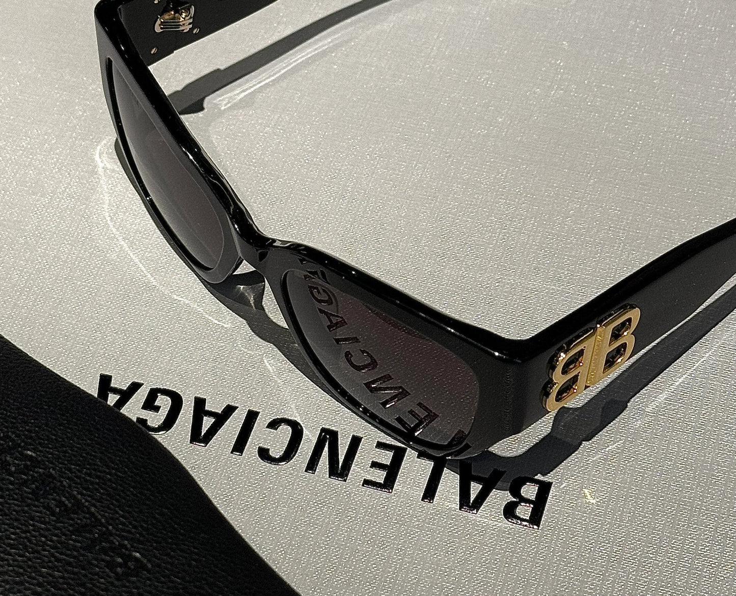 Lunettes de soleil style streetwear à la mode chat