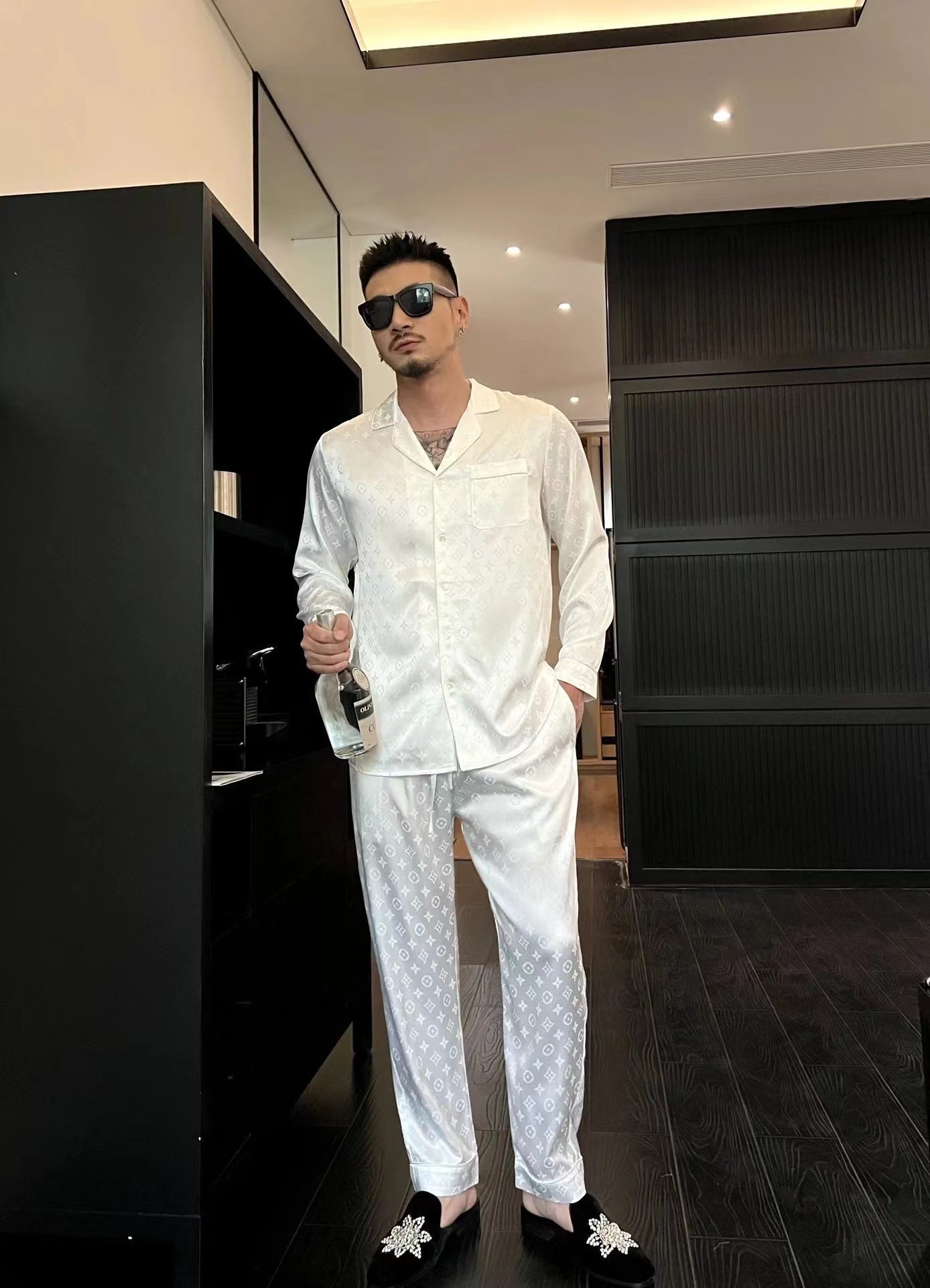 Huit styles populaires de vêtements décontractés en soie 