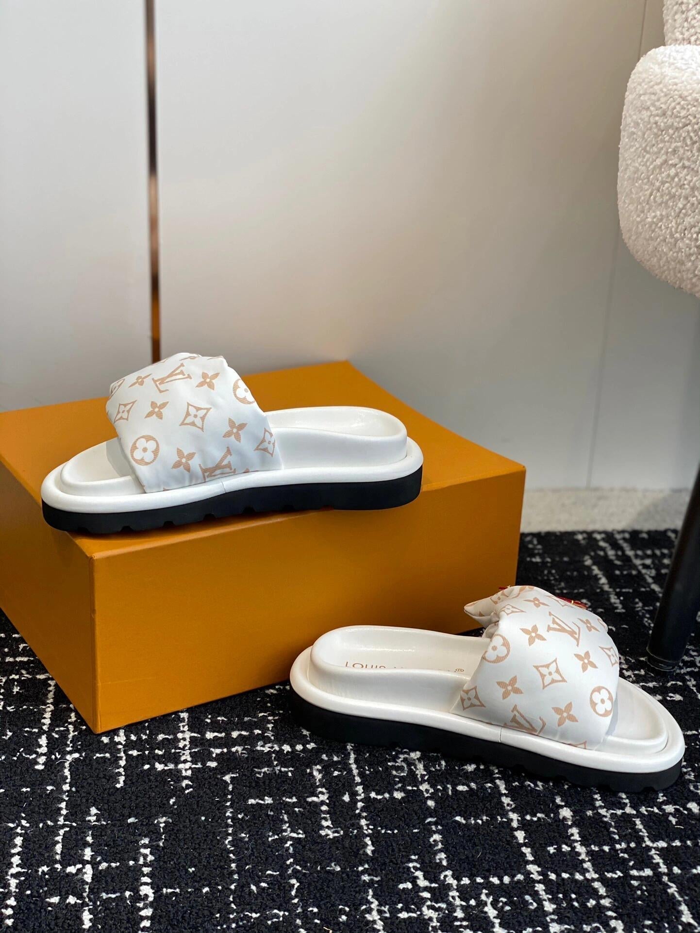 Hausschuhe im Brotstil