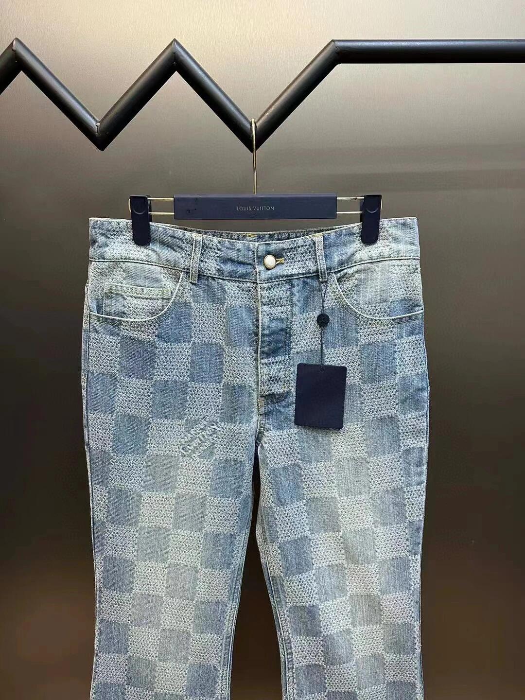 Lässige Jeans mit Schachbrettmuster