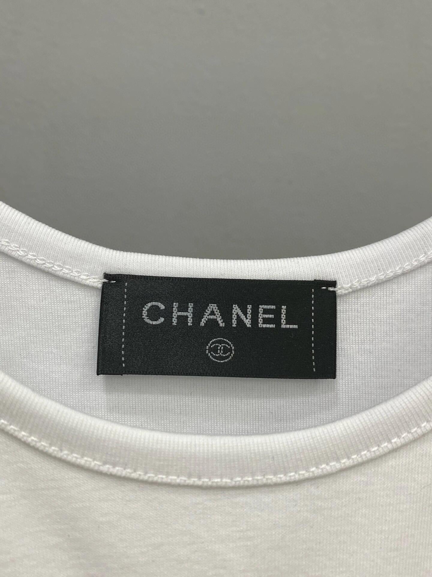 Gilet brodé de perles