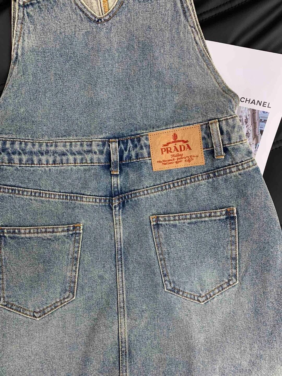 Jupe à bretelles en jean