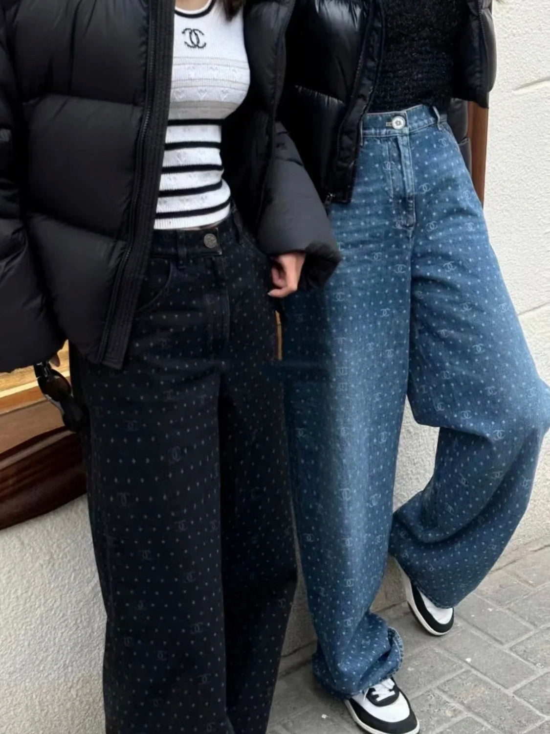 Jeans mit zwei Taschen im Allover-Print