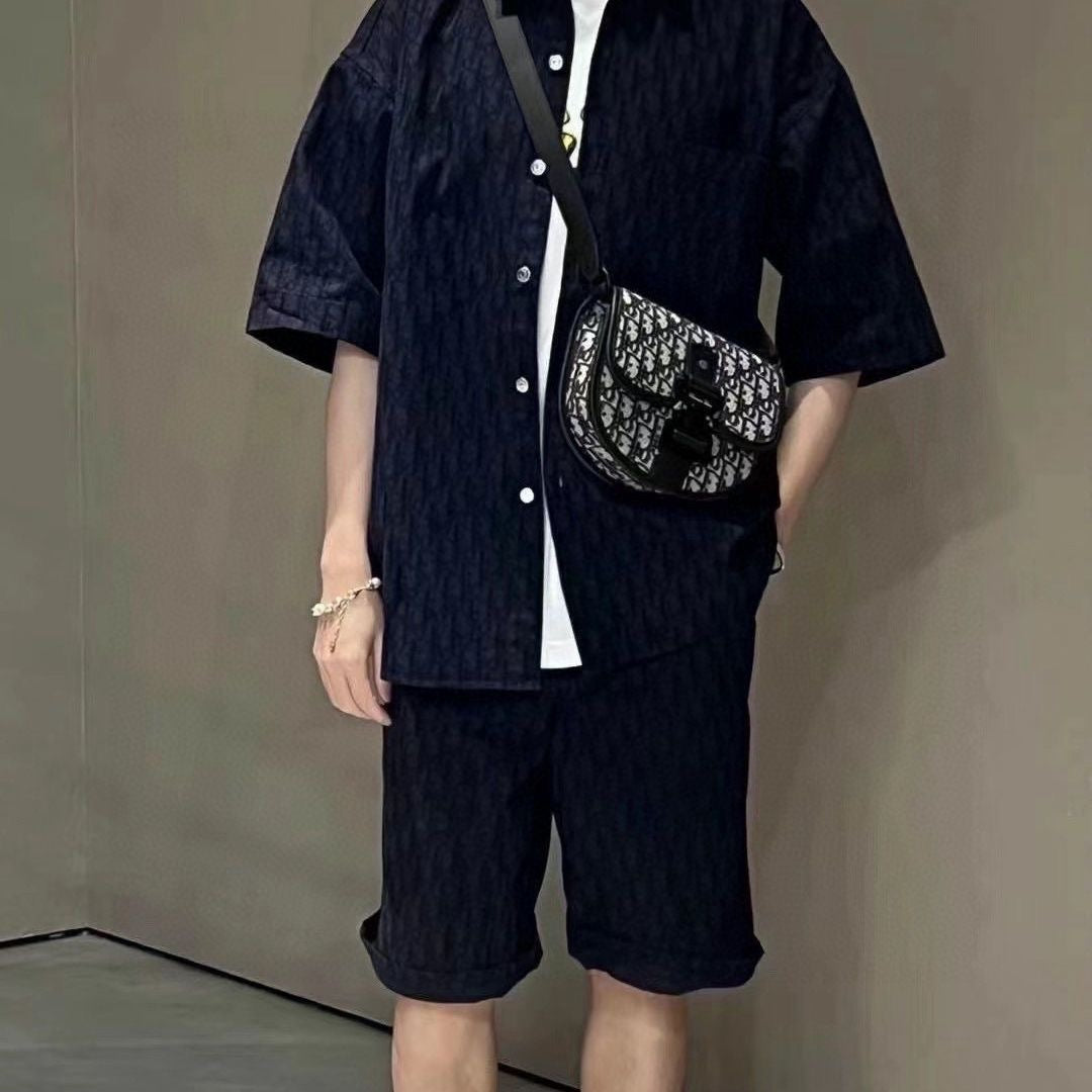 Presbyopisches Buchstaben-Shirt-Set 