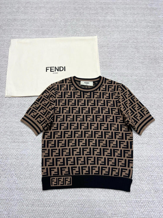 Kurzarmpullover mit Schriftzug