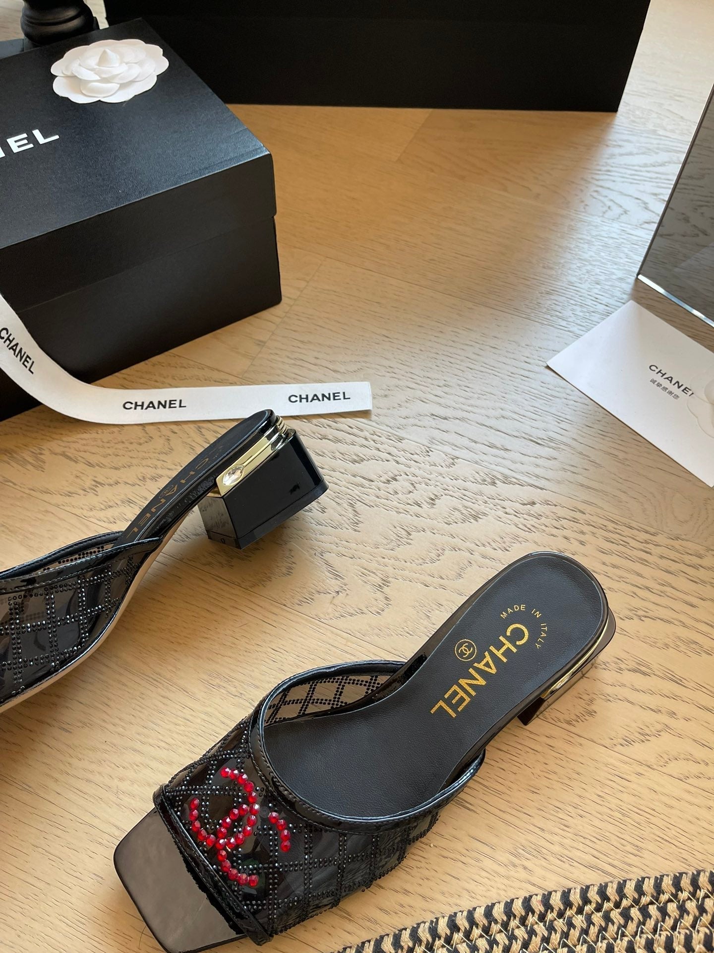 24P nouvelles pantoufles à talons épais en forme de bouche de poisson