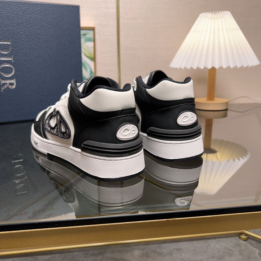 Baskets décontractées brodées presbytes avec lettre D