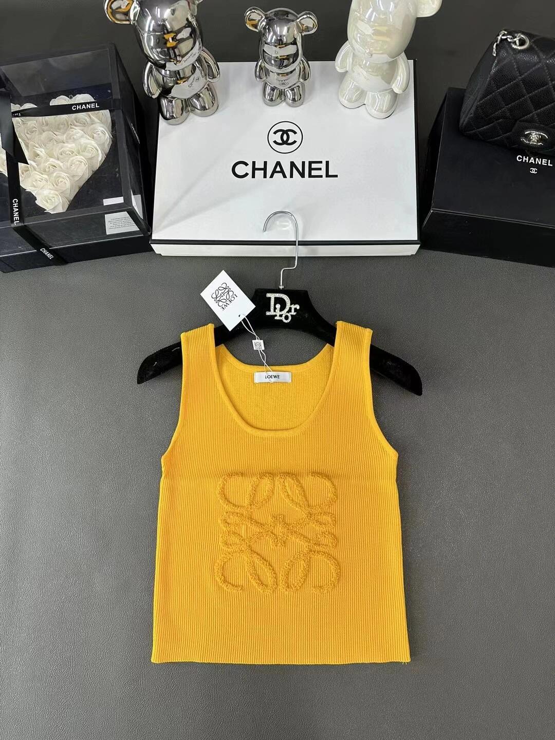 Gestrickte Logoweste